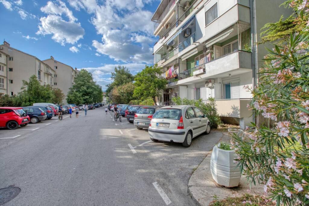 Apartment Milos Котор Экстерьер фото